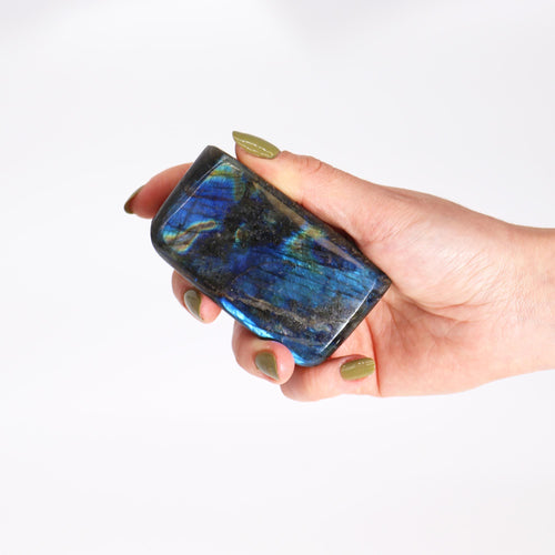 Labradorite de Madagascar – Pierre Moyenne (250-370 g, 65-90 mm)