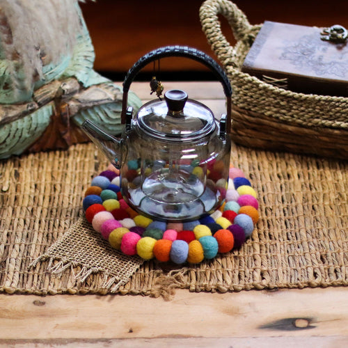 Set de Table Rond en Perles de Feutre – Multicolore 20 cm