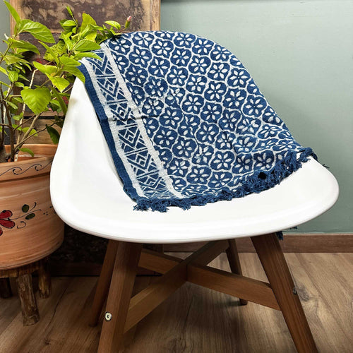 Chemin en Coton Indigo Motif Carreaux – 170 x 60 cm