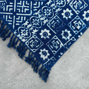 Jeté de Canapé Indigo en Coton à Rayures – 170 x 120 cm