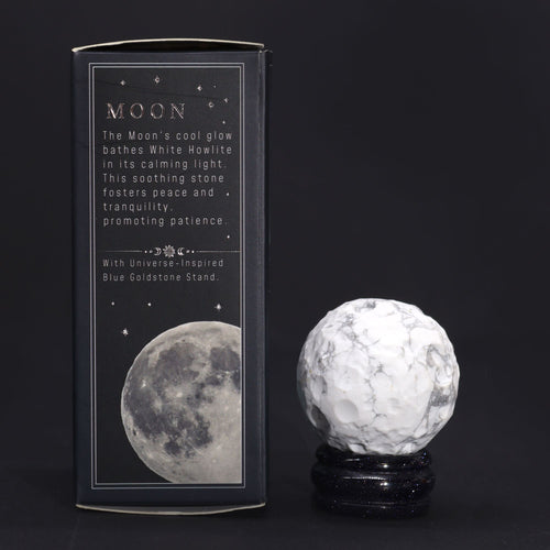 Planète en Howlite blanche sur socle Goldstone – 40 mm