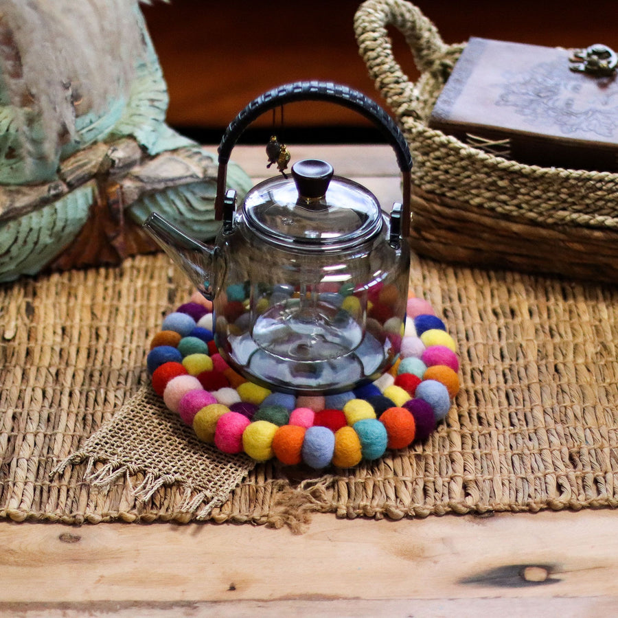 Set de Table Rond en Perles de Feutre – Multicolore 20 cm