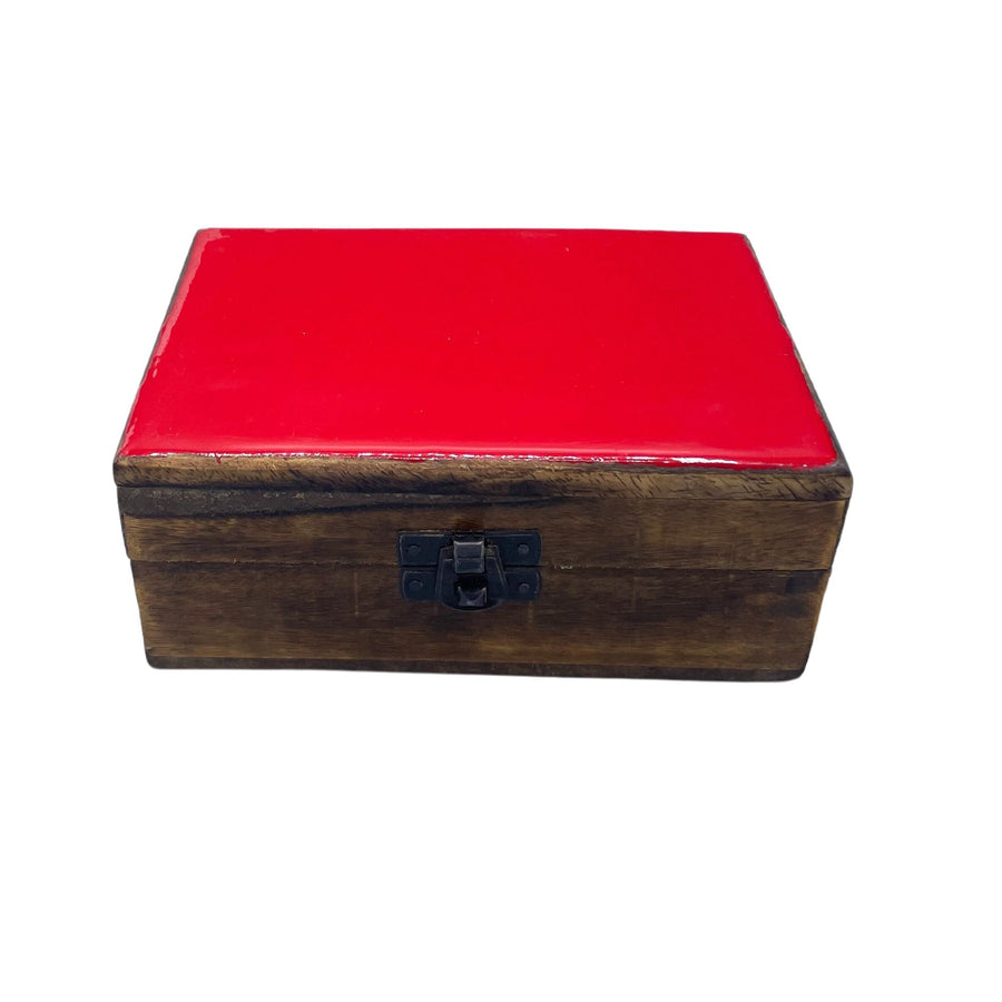Boîte en Bois Émaillé 15x10x6 cm – Rouge