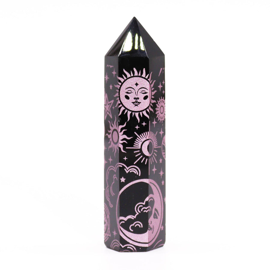 Obélisque en Obsidienne Noire – Symboles Lunaires Rose (~9 cm)