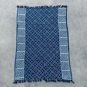 Jeté de Canapé Indigo en Coton Motif Carreaux – 170 x 120 cm